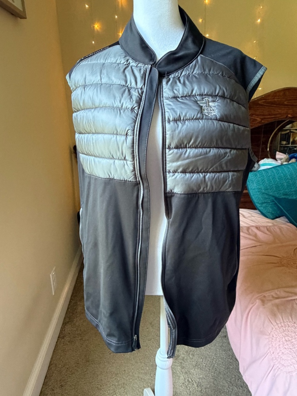 Columbia Golf zip vest